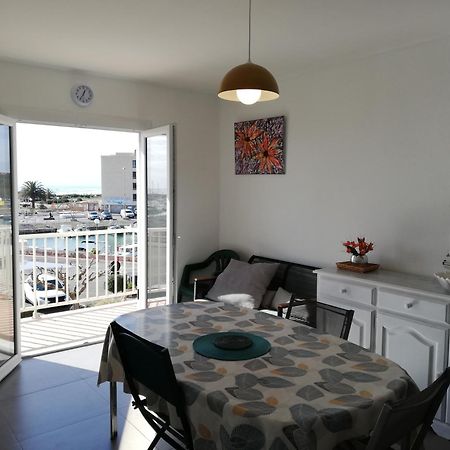 Superbe appartement avec vue sur la mer et le port Saint-Pierre-la-Mer  Extérieur photo