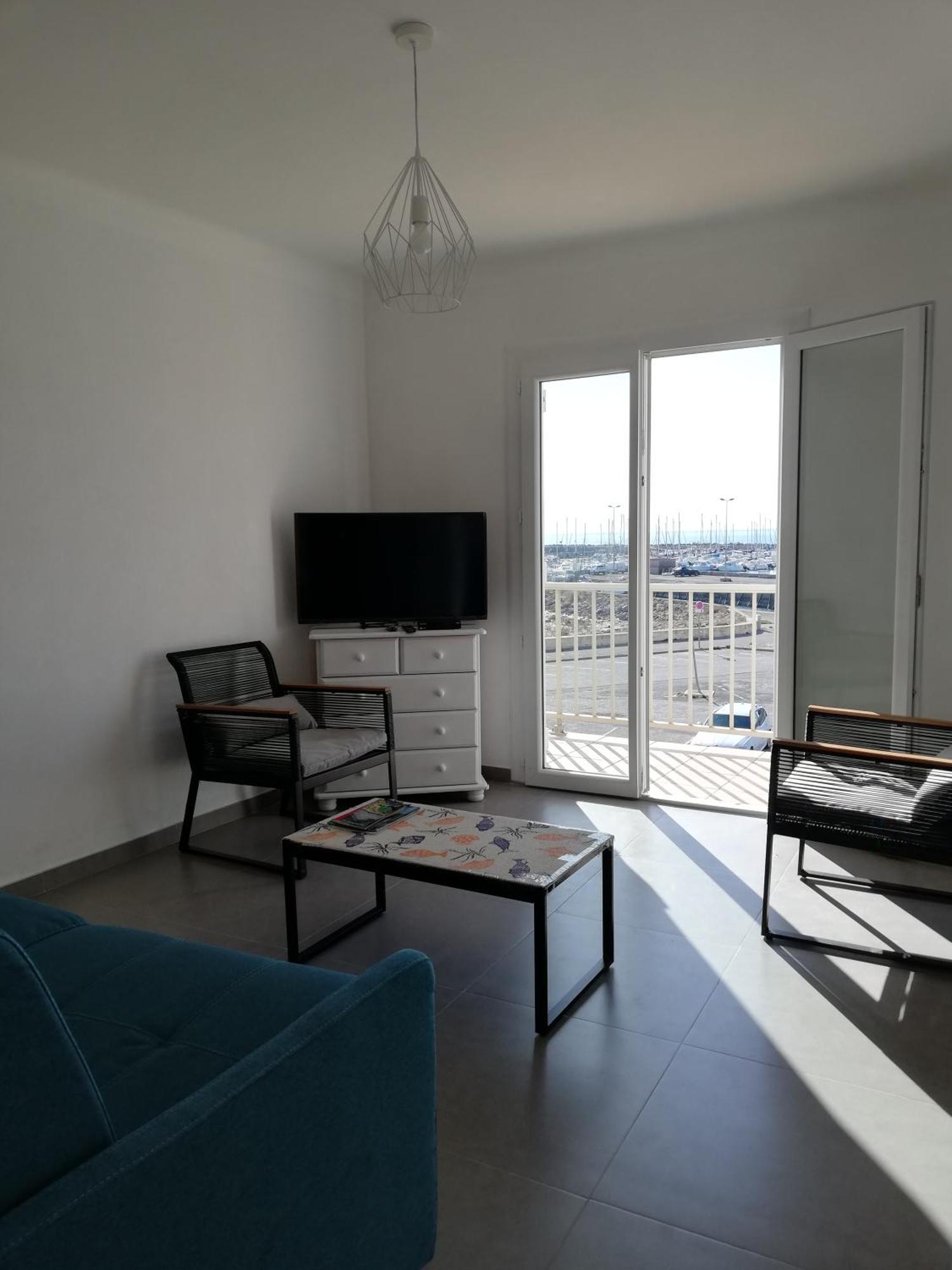 Superbe appartement avec vue sur la mer et le port Saint-Pierre-la-Mer  Extérieur photo