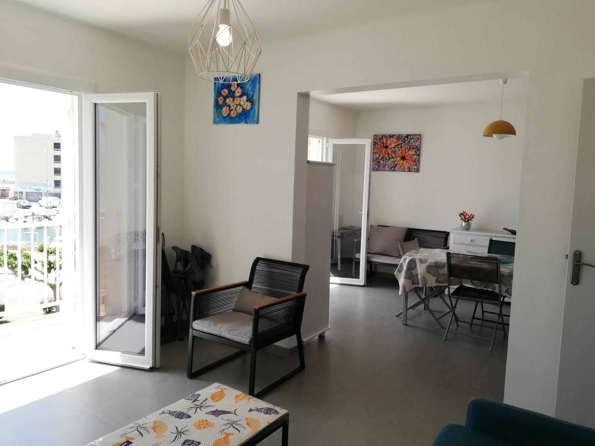 Superbe appartement avec vue sur la mer et le port Saint-Pierre-la-Mer  Extérieur photo