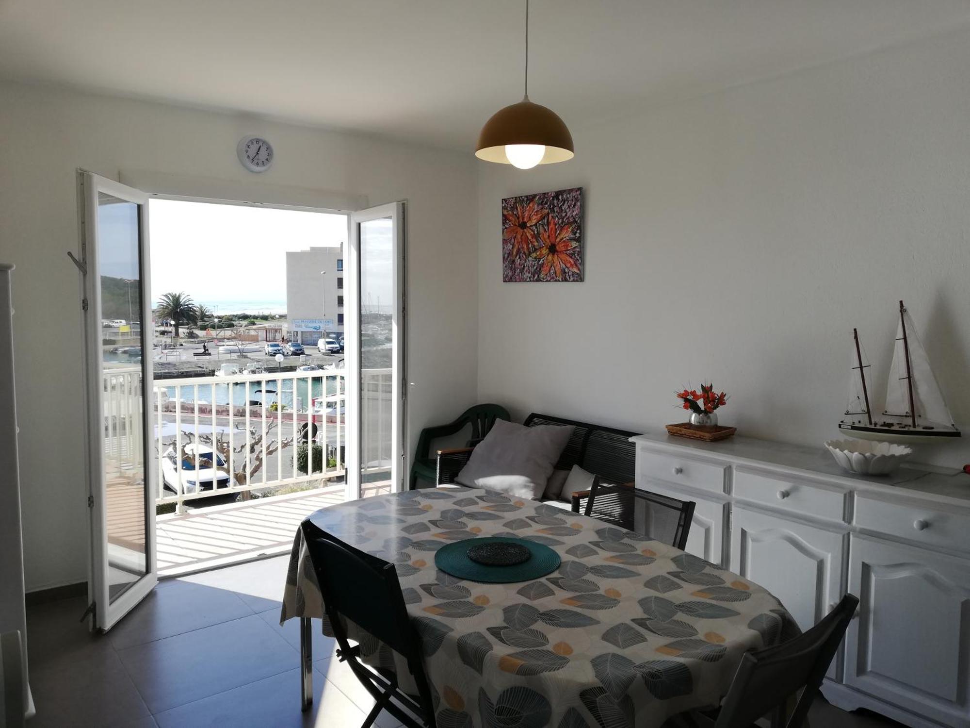 Superbe appartement avec vue sur la mer et le port Saint-Pierre-la-Mer  Extérieur photo